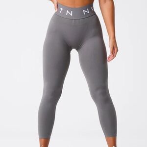 NVGTN Charcoal Sport Seamless Leggings (Women’s Size Medium)